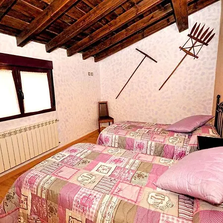House With 4 Bedrooms In With Wifi 別荘